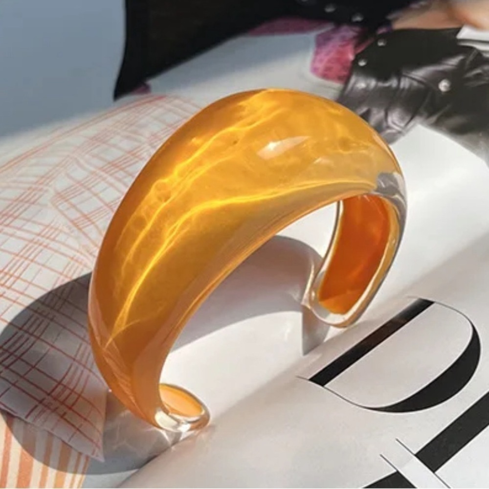 Yellow Resin Cuff Bracelet‎